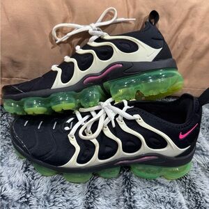 Nike Black and White Athletic Shoes with VaporMax Technology